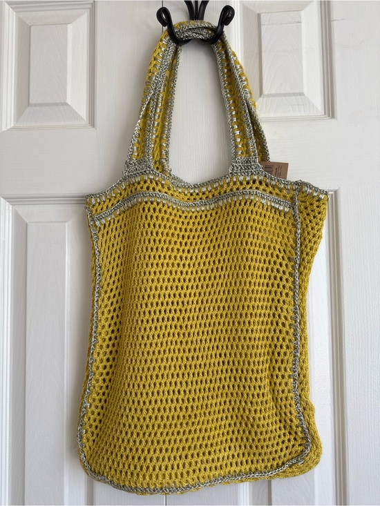 Creative Co-op. Handbags - Yellow Crochet Tote Bag with Silver-Tone Trim